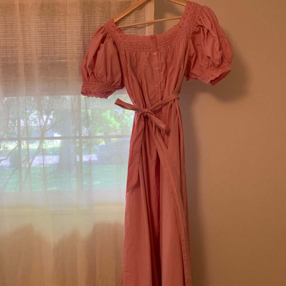 Doen dress in pink